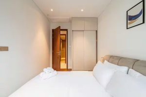 The Crest Residence - The Metropole Thu Thiem