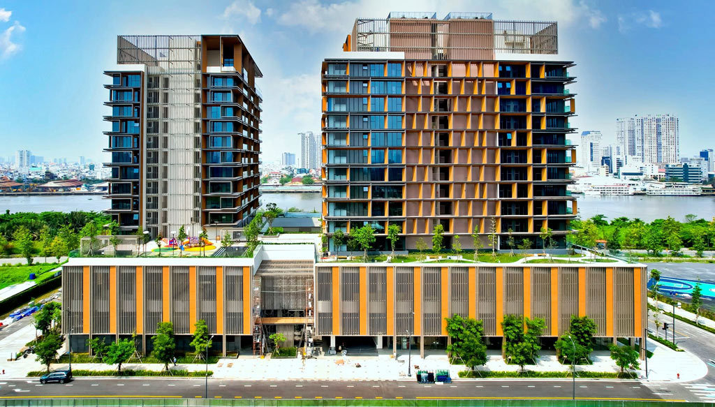 EXCLUSIVE AMENITIES AND FIVE-STAR FINISHING STANDARDS