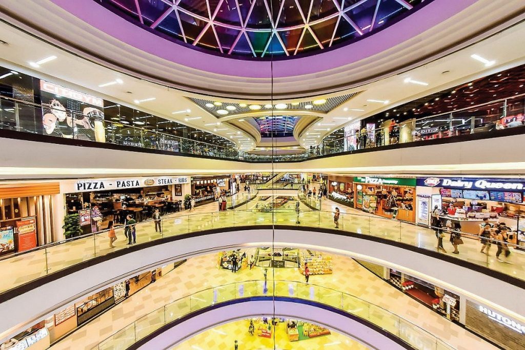 Overview of Shopping and Entertainment Options Near Thu Thiem